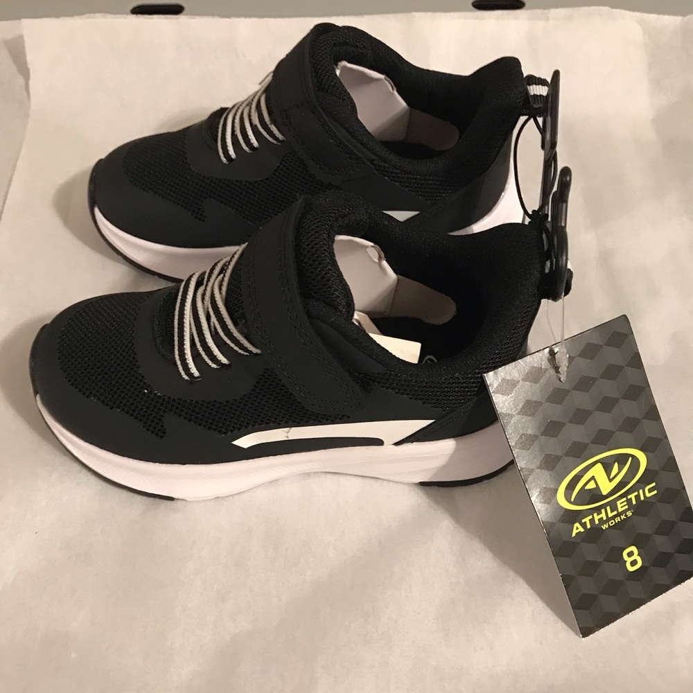 Athletic Works Kids' Black and White Lightweight Sneakers